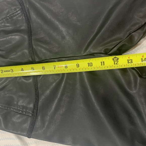 Bundle of Two black faux leather leggings - Picture 8 of 14